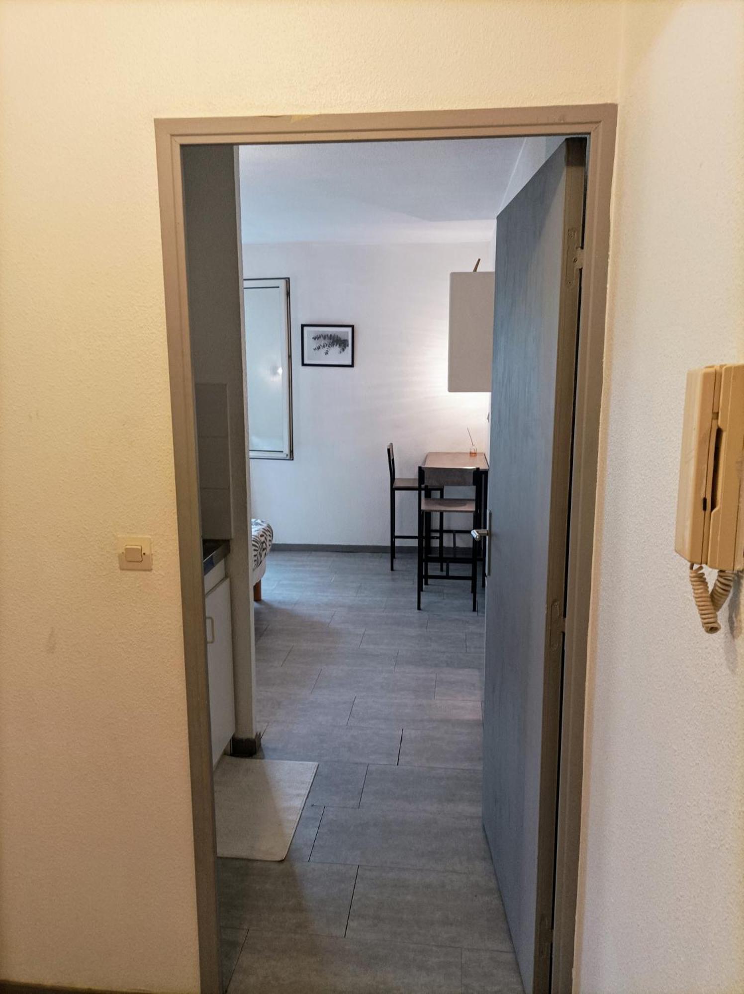 Apartment Near Center Montpellier Buitenkant foto